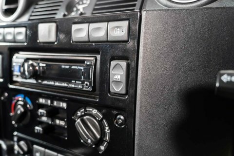 Land Rover Defender 90 Suv White #26