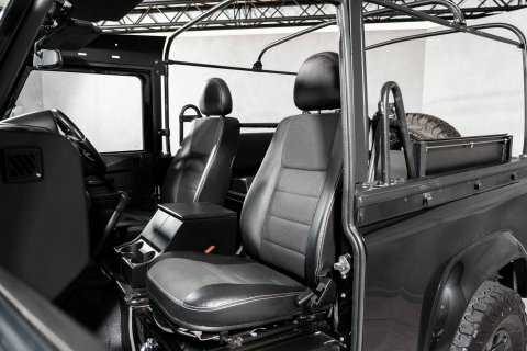 Land Rover Defender 90 Suv White #15