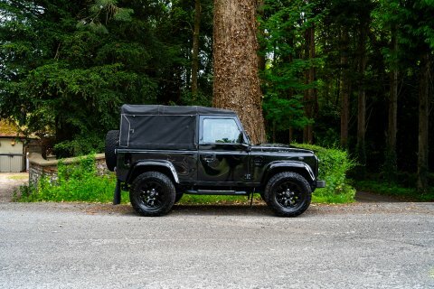 Land Rover Defender 90 Suv White #7