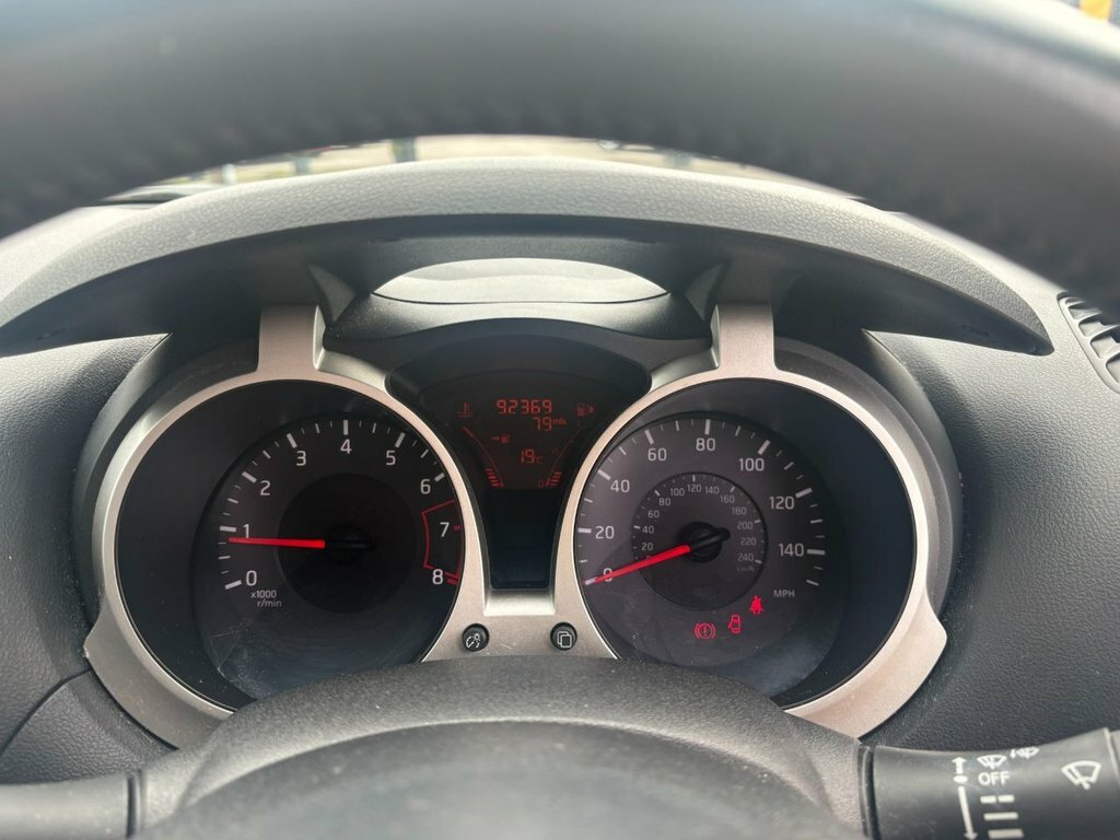 Nissan Juke Suv Red #10