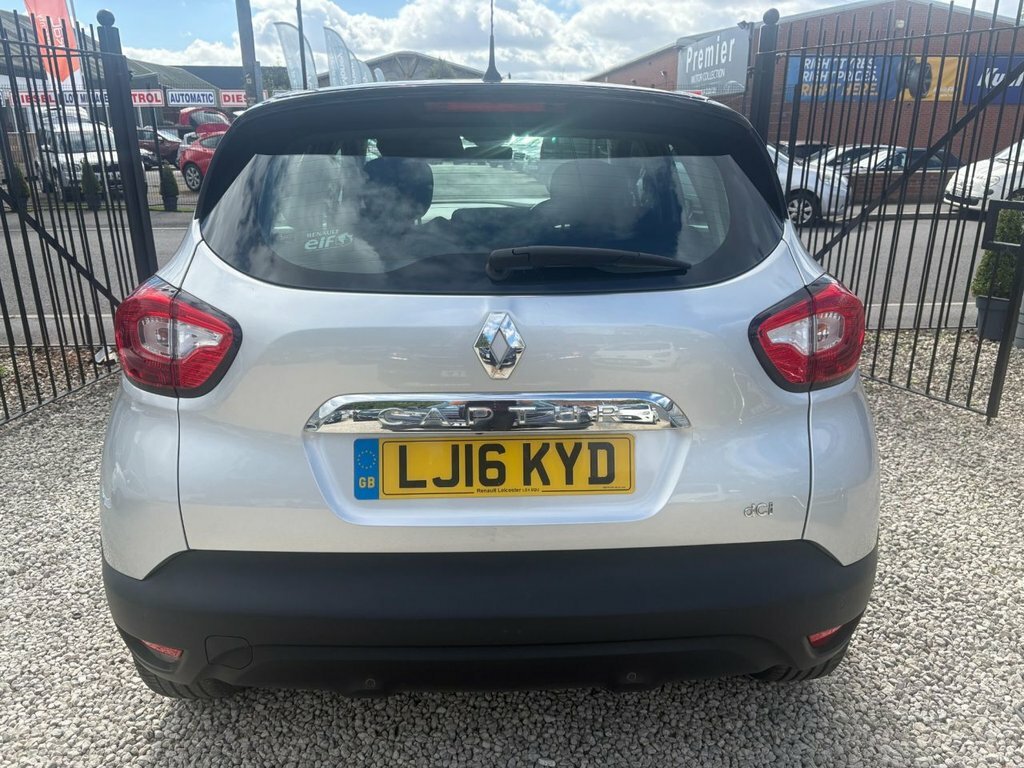 Renault Captur 1.5L Dynamique Nav Silver #2