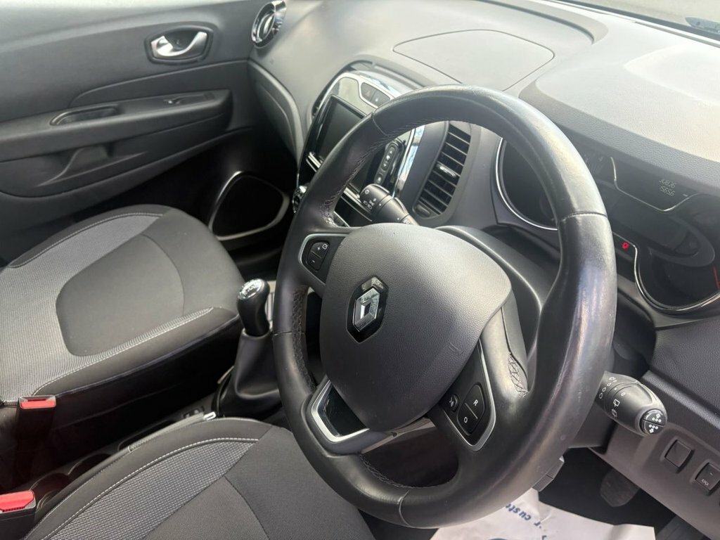 Renault Captur 1.5L Dynamique Nav Silver #6