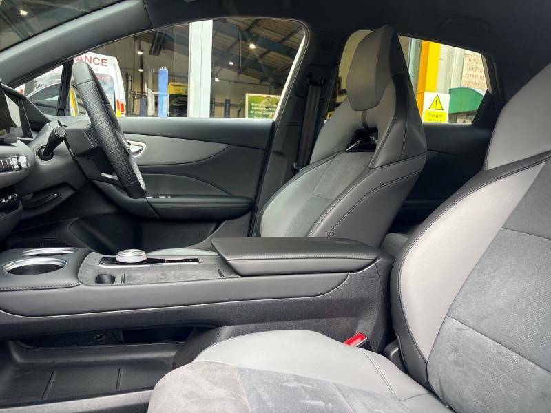 MG Xpower Motor Uk 4 320Kw Ev 64Kwh Hatchback Silver #9
