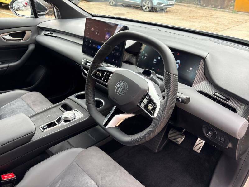 MG Xpower Motor Uk 4 320Kw Ev 64Kwh Hatchback Silver #8