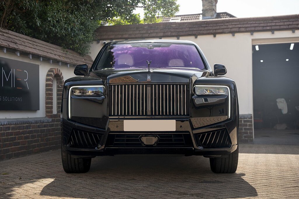 Rolls-Royce Cullinan V12 Black Badge Black #2