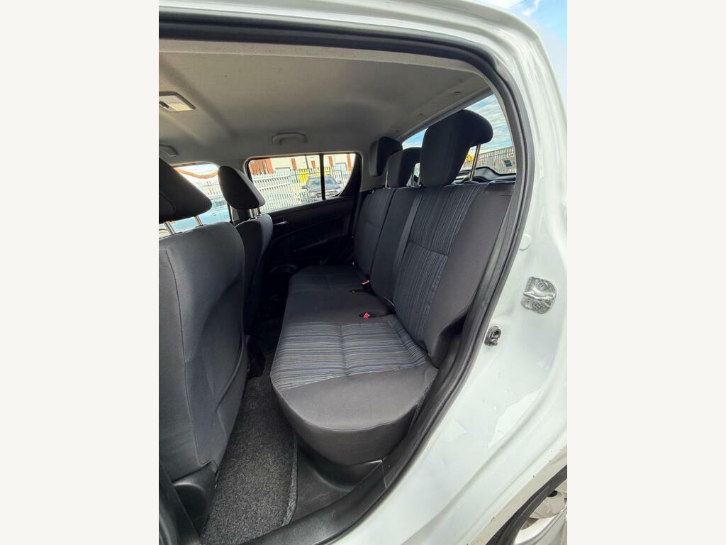 Suzuki Swift 1.2 Sz4 94 Bhp White #9