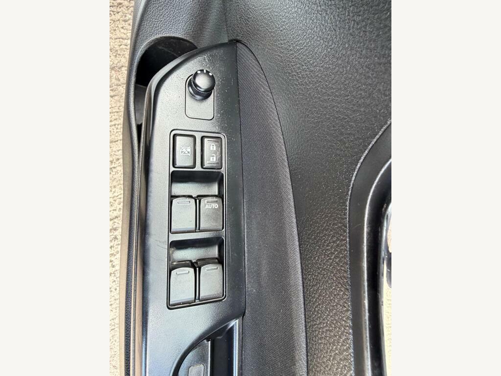 Suzuki Swift 1.2 Sz4 94 Bhp White #11