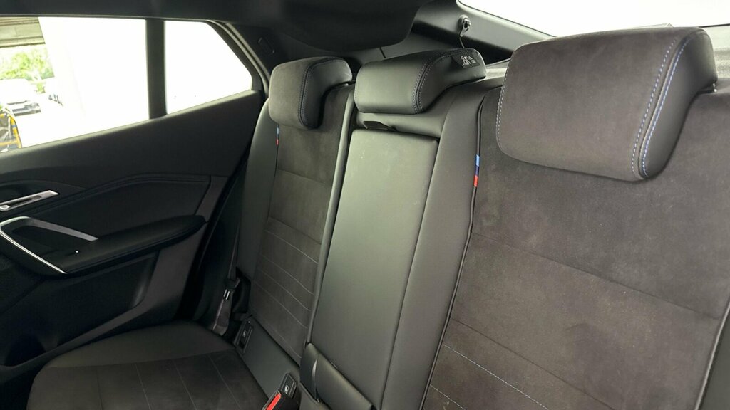 BMW iX2 150Kw Edrive20 M Sport 65Kwh Blue #12