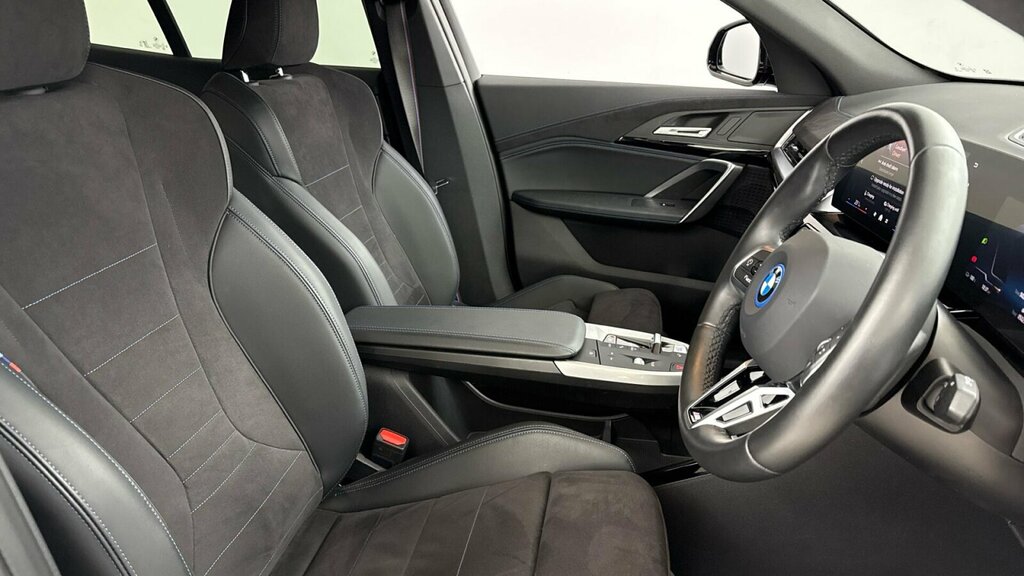 BMW iX2 150Kw Edrive20 M Sport 65Kwh Blue #11