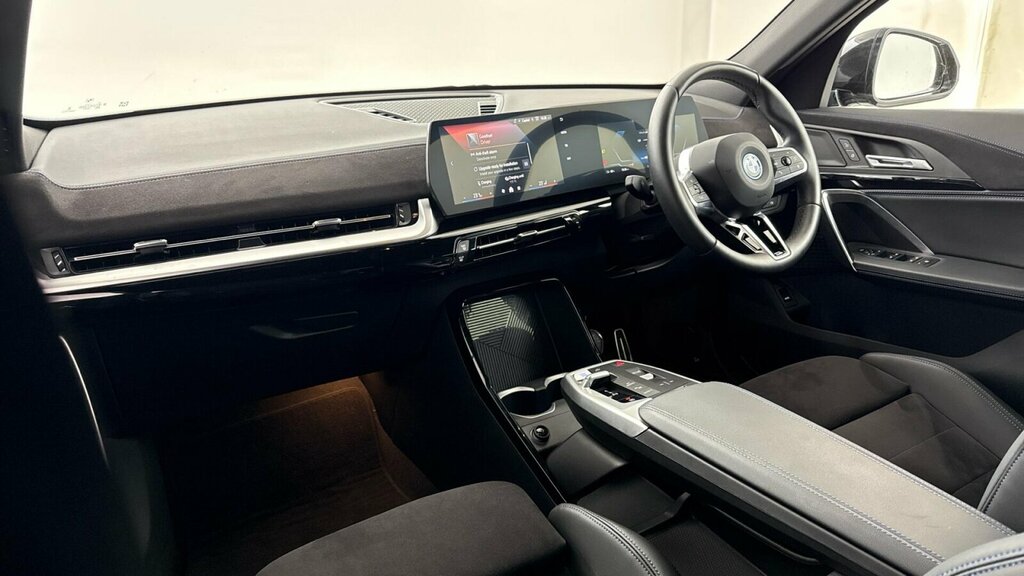 BMW iX2 150Kw Edrive20 M Sport 65Kwh Blue #7