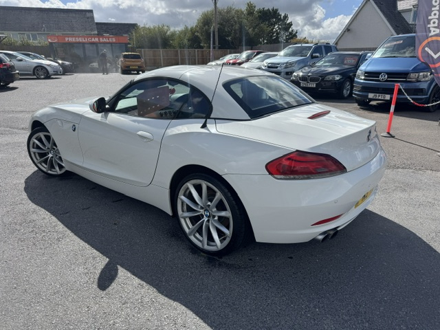 BMW Z4 Z4 Roadster White #19