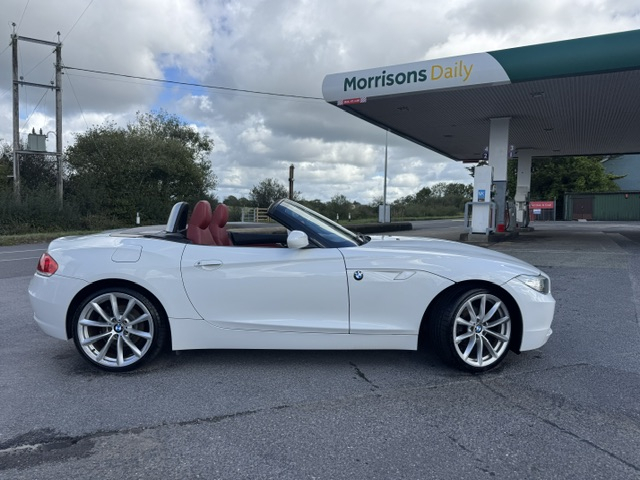 BMW Z4 Sdrive23i Highline Edition #4