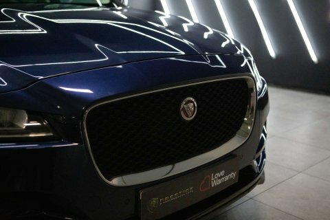 Jaguar F-Pace 2.0D Portfolio Awd Red #20