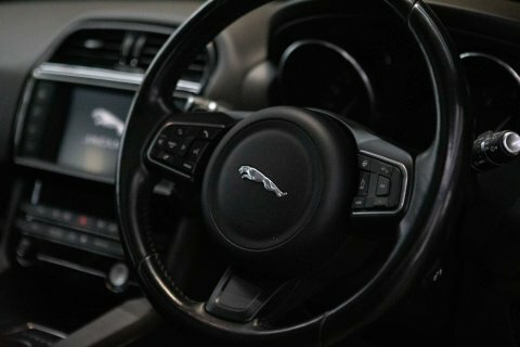 Jaguar F-Pace 2.0D Portfolio Awd Red #35