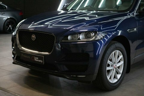 Jaguar F-Pace 2.0D Portfolio Awd Red #21