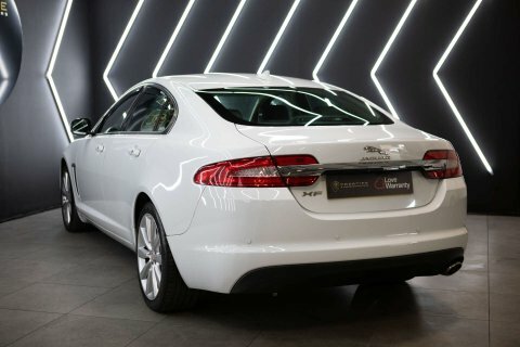 Jaguar XF 2.2D Portfolio Saloon White #2