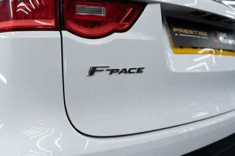 Jaguar F-Pace R-sport Red #51