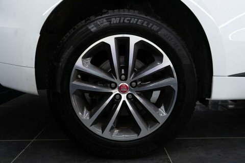Jaguar F-Pace R-sport Red #43