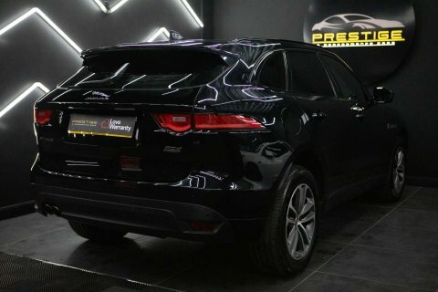 Jaguar F-Pace 2.0 D180 R-sport Black #4