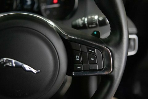 Jaguar XE Portfolio Ingenium Silver #96