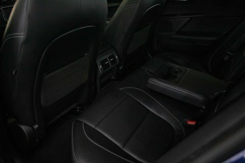 Jaguar XE Portfolio Ingenium Silver #91