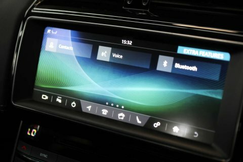 Jaguar XE Portfolio Ingenium Silver #48