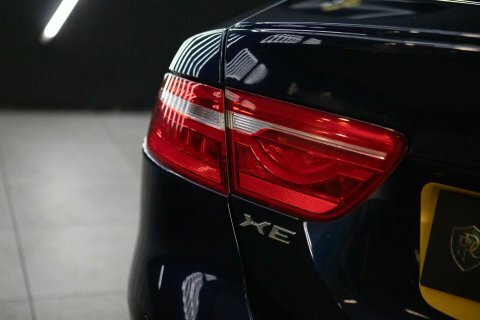 Jaguar XE Portfolio Ingenium Silver #59