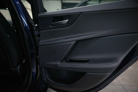 Jaguar XE Portfolio Ingenium Silver #32