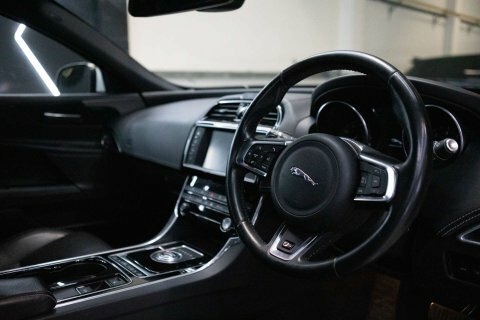 Jaguar XE 2.0D Portfolio Euro 6 Ss  #50
