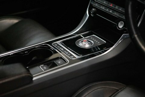 Jaguar XE 2.0D Portfolio Euro 6 Ss  #18