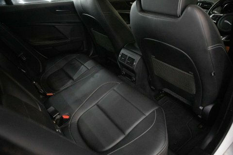 Jaguar XE 2.0D Portfolio Euro 6 Ss  #46