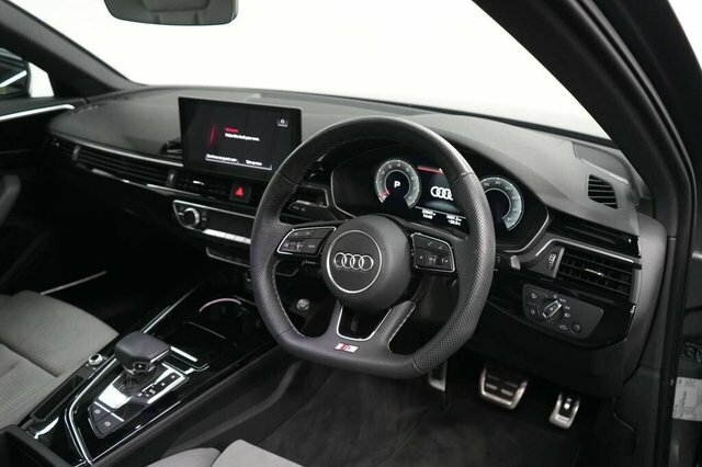 Audi A4 Tfsi 35 Black Edition RJ73OTS Black #6