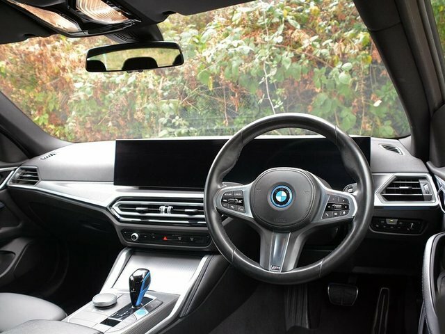 BMW i4 83.9Kwh M Sport Gran Black #6