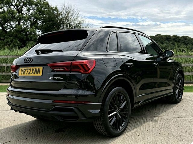 Audi Q3 Tfsi Cod 35 S YR72XNN Black #2