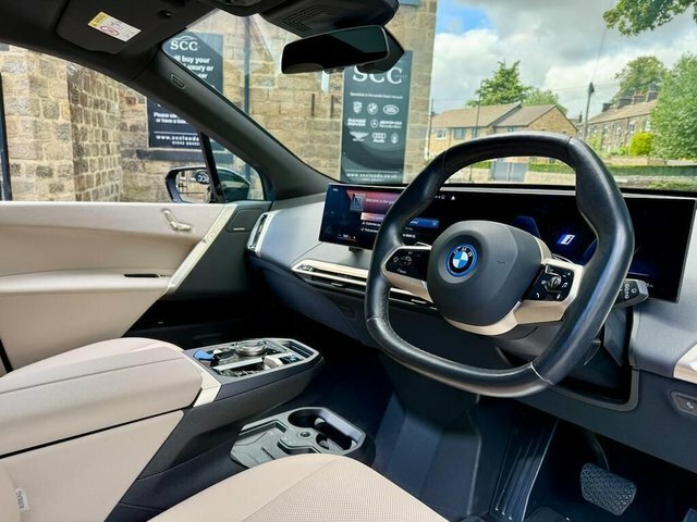 BMW iX M Sport White #8