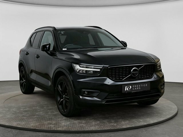 Volvo XC40 T5 Twin Engine Recharge Black