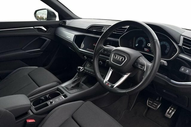 Audi Q3 Tfsi Cod 35 S Black #5