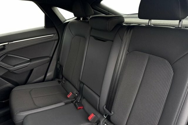 Audi Q3 35 Tfsi Black Edition S Tronic Cs Pack Black #7