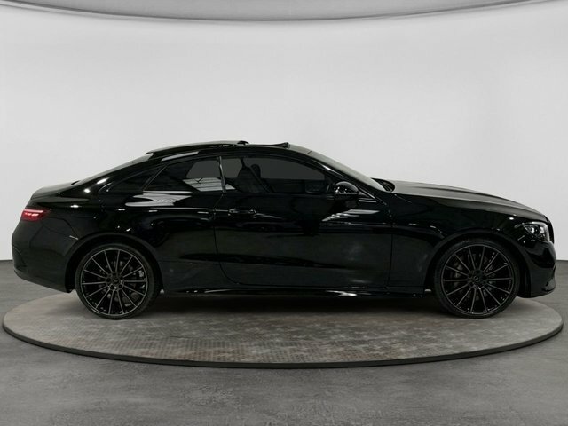 Mercedes-Benz E Class E220d Amg Line Premium Black #3