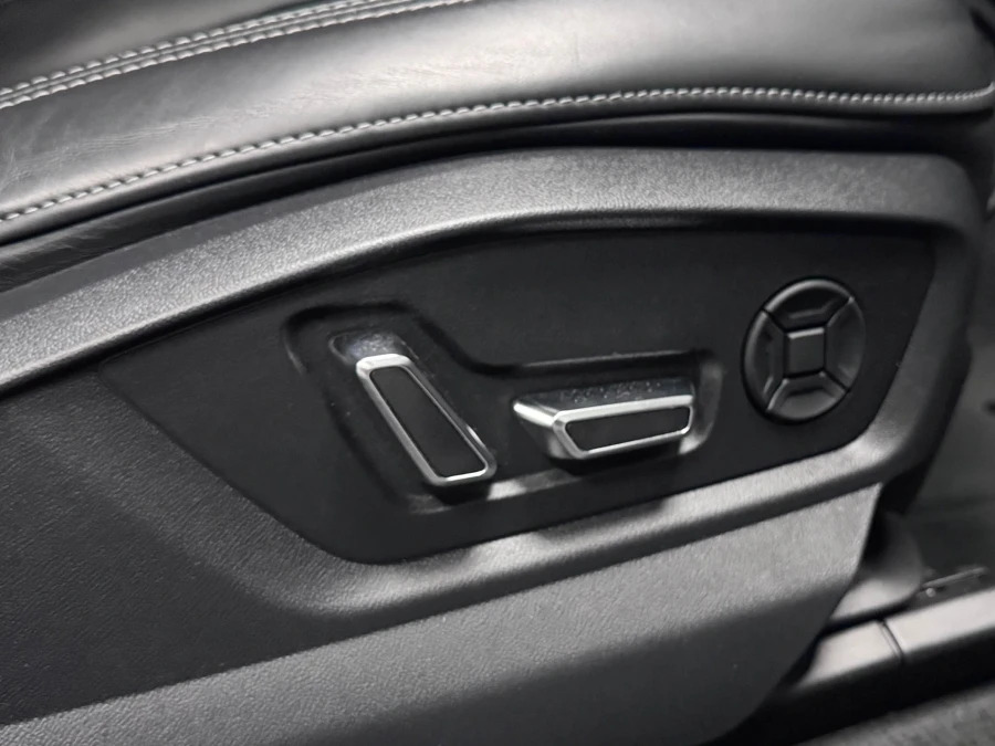 Audi SQ8 Tfsi Quattro Black Black #17