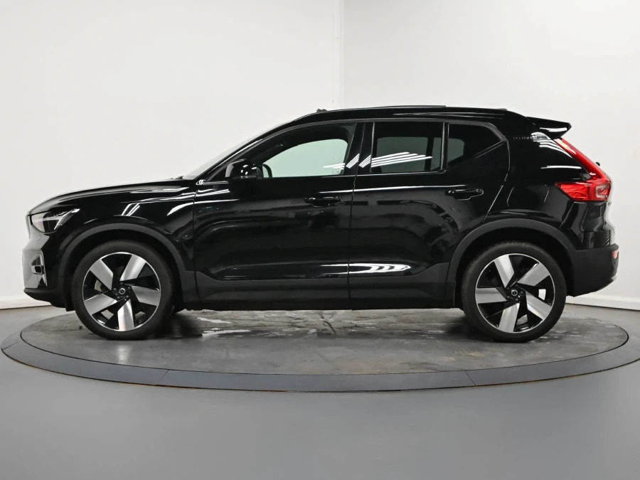 Volvo XC40 Ultimate P6 231 Hp CF72JYZ Black #4