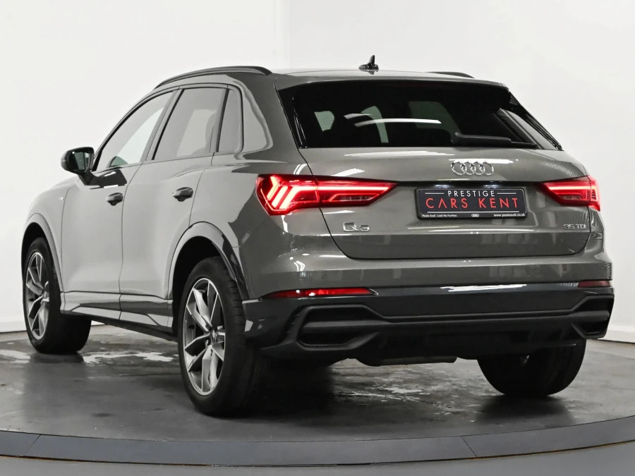 Audi Q3 2.0 Tdi 35 Black Edition Suv S Tronic E Grey #3