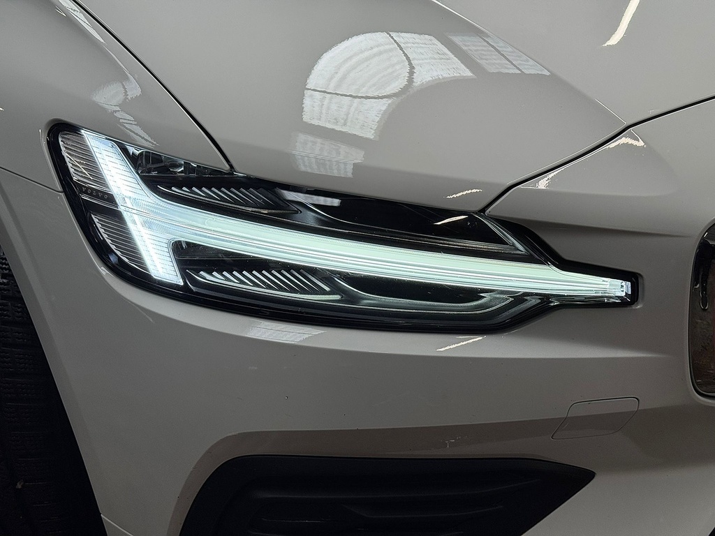 Volvo V60 B3 Black #23