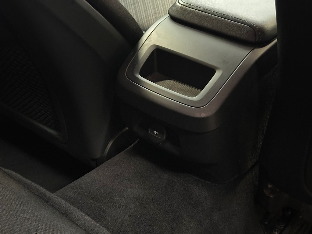 Volvo V60 B3 Black #19