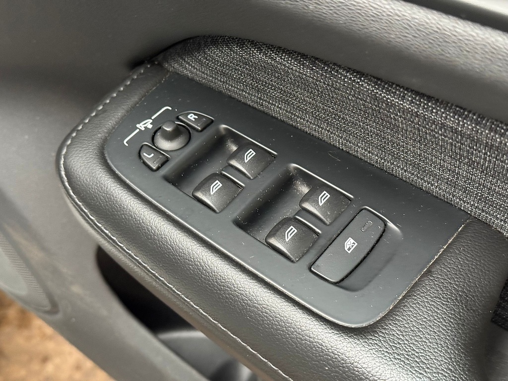 Volvo V60 B3 Black #15