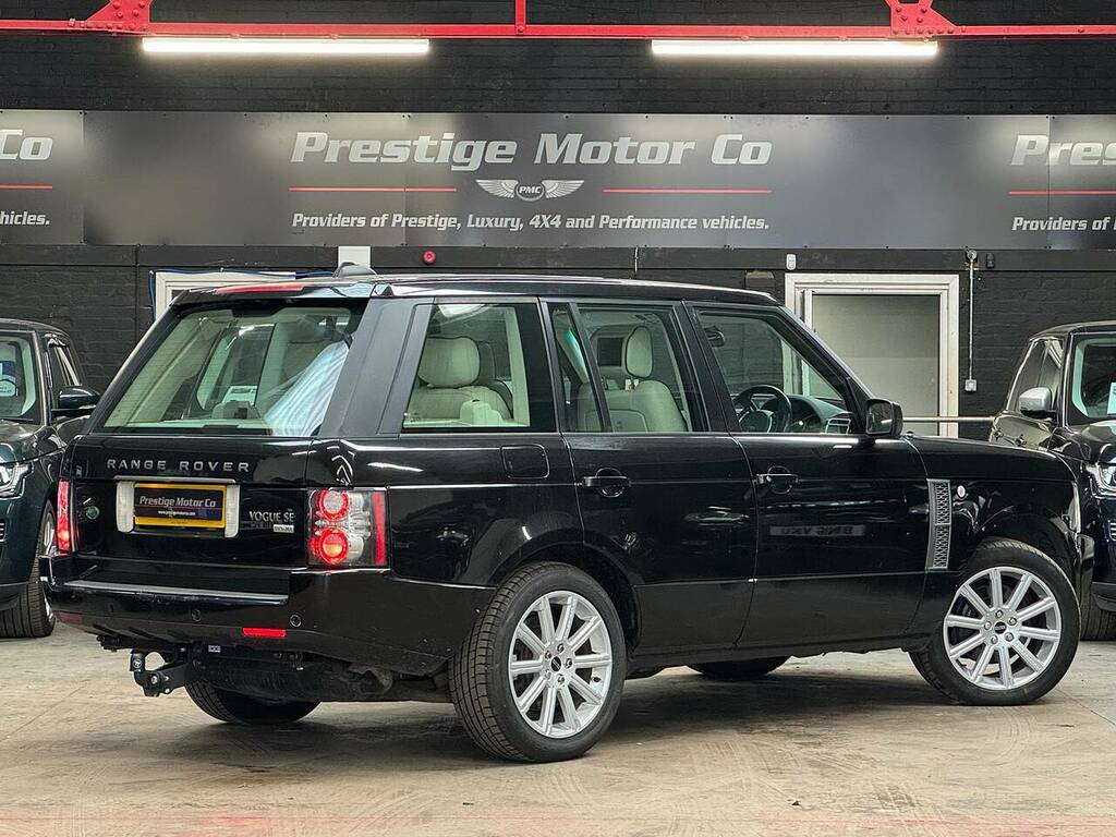 Land Rover Range Rover Tdv8 Hse E4 Black #4