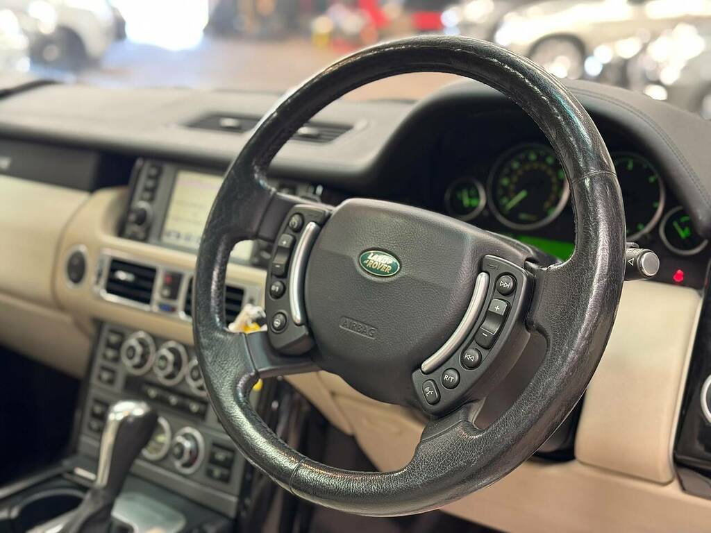 Land Rover Range Rover Tdv8 Hse E4 Black #7
