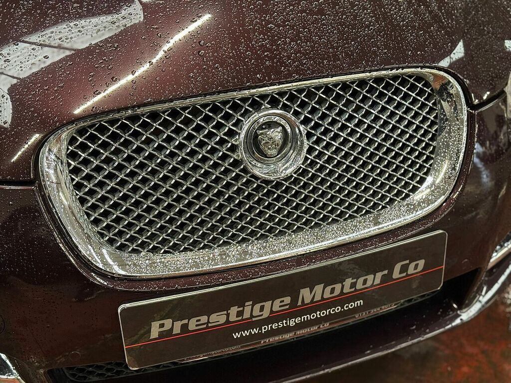 Jaguar XF Saloon Blue #25