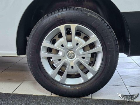 Vauxhall Vivaro 1.5 Vivaro 2900 Dynamic Ss White #53