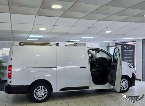 Vauxhall Vivaro 1.5 Vivaro 2900 Dynamic Ss White #40